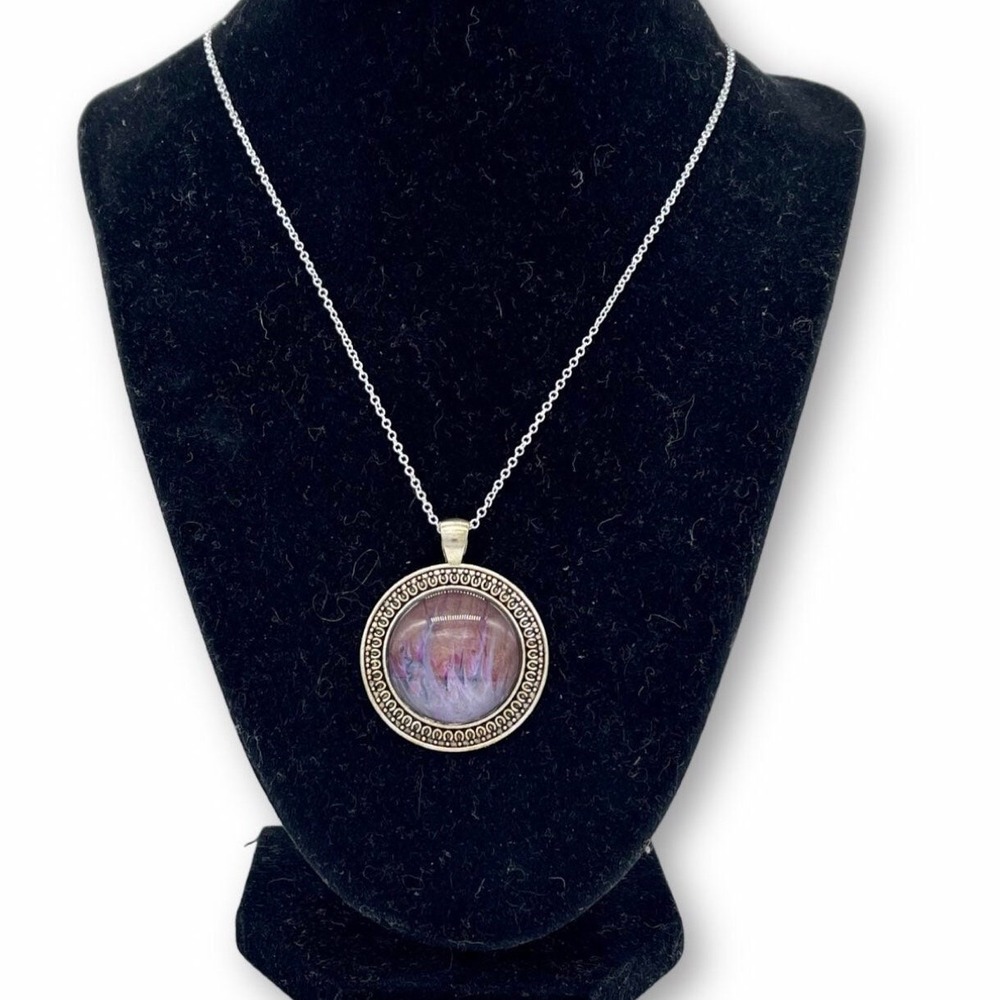 Acrylic Paint Skin Jewelry Pendant with Chain